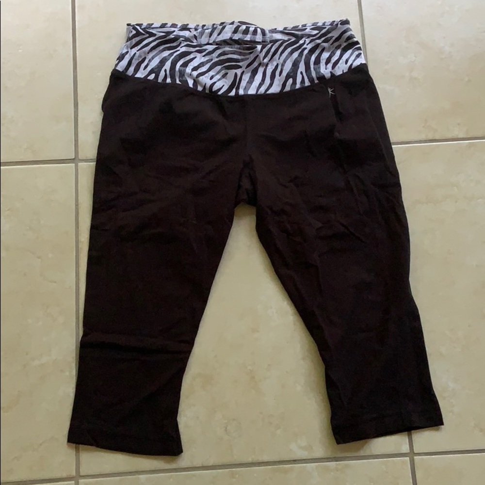 Danskin now zebra print black leggings medium